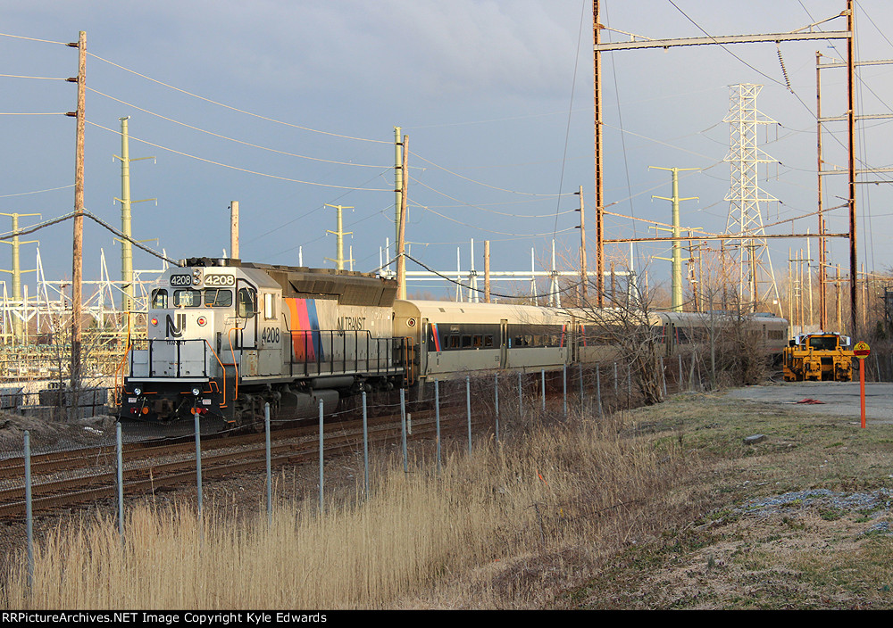 NJT GP40PH-2B #4208